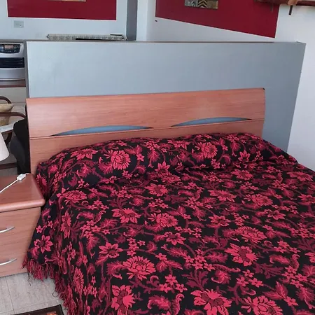 Apartment Well